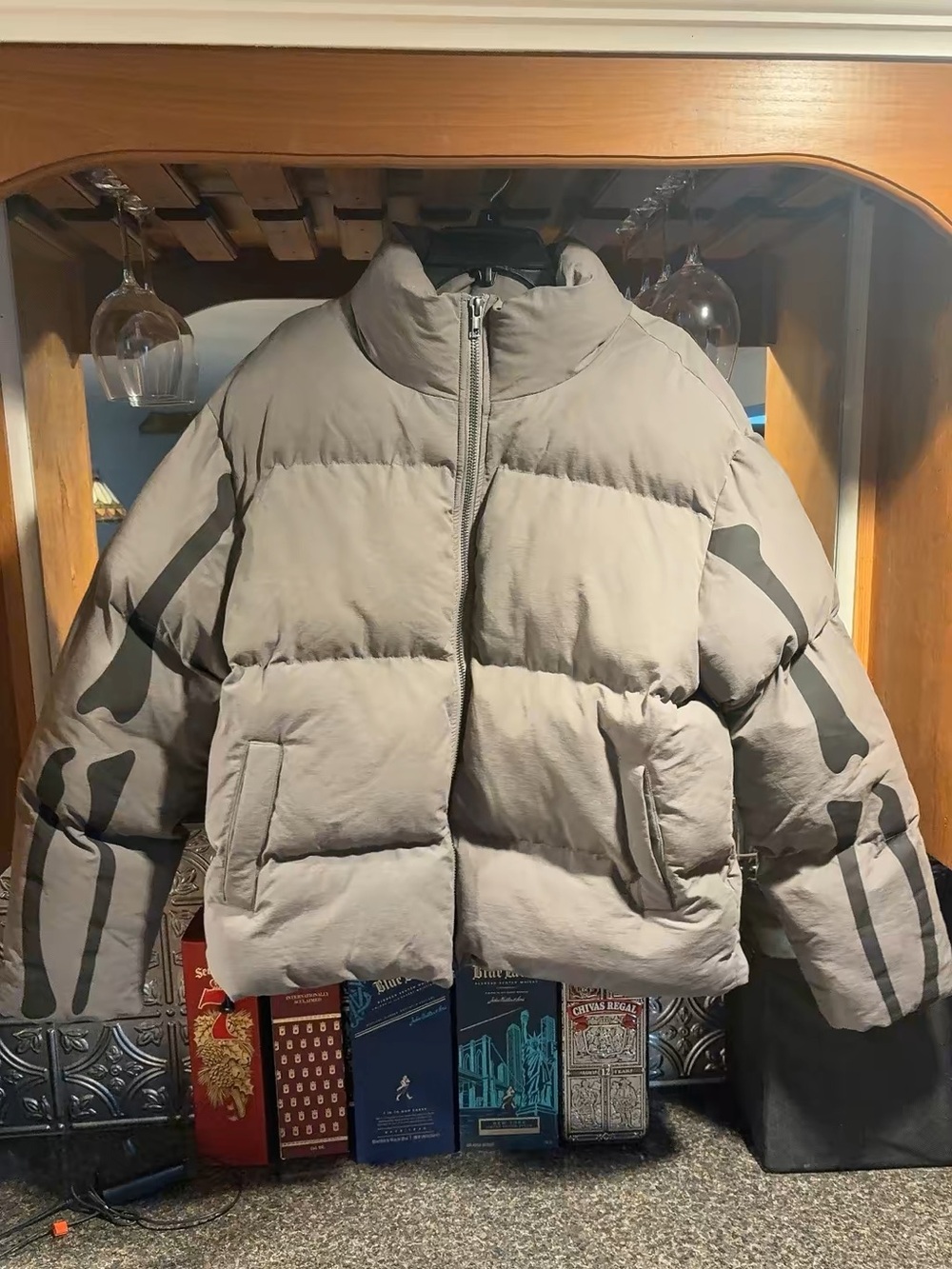 Forever 21 Puffer Jacket in Light Gray with Dark Accent